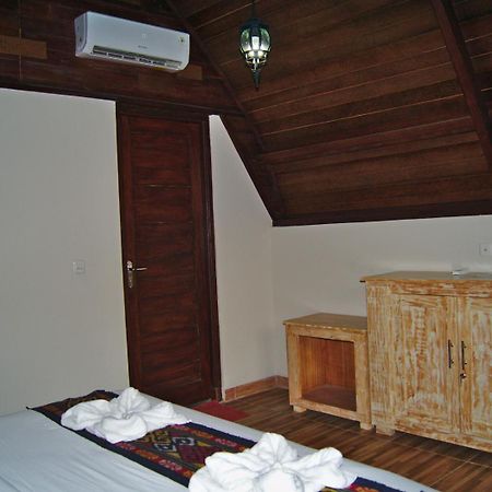 Ghamed Sari Hotel ภายนอก รูปภาพ