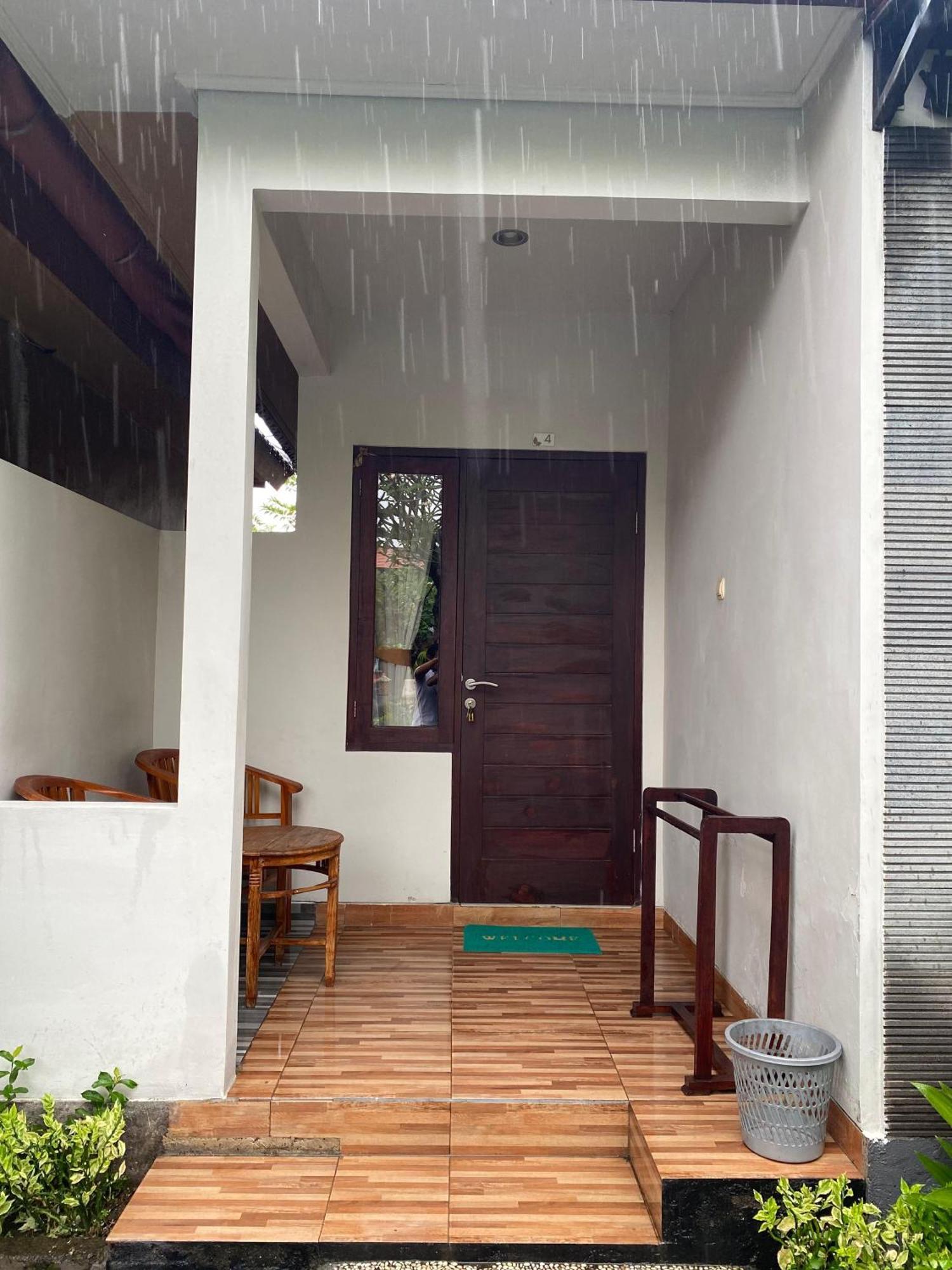 Ghamed Sari Hotel ภายนอก รูปภาพ