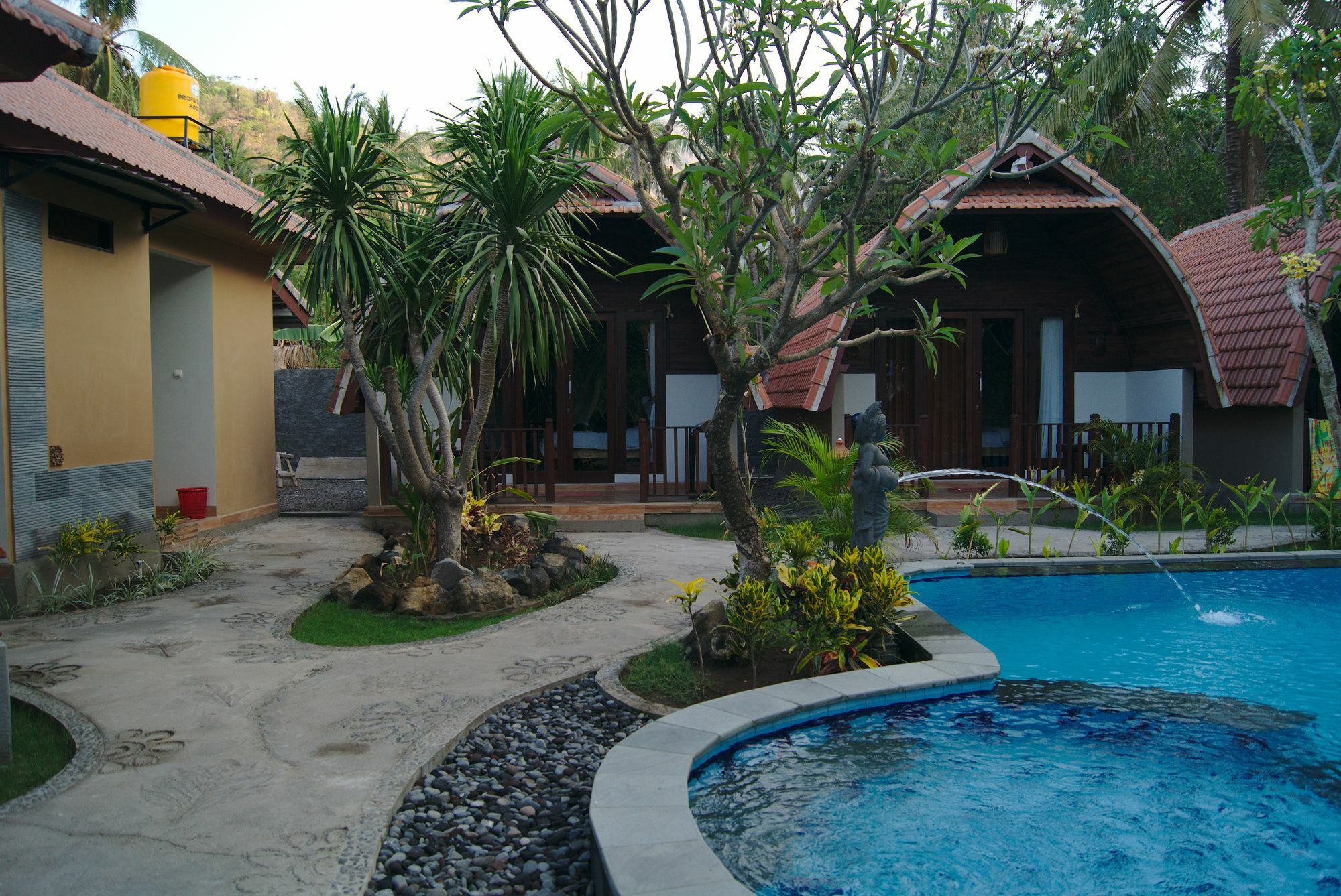 Ghamed Sari Hotel ภายนอก รูปภาพ