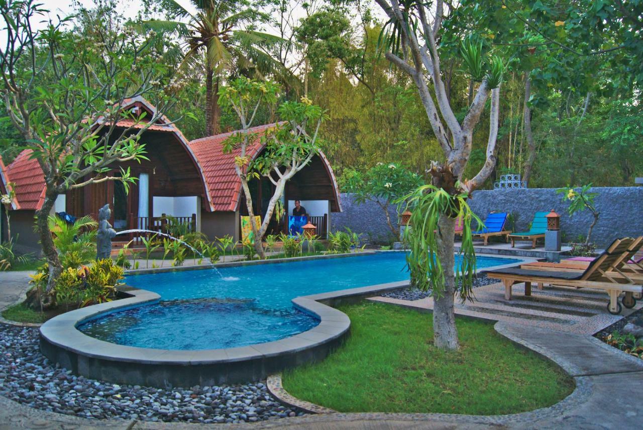 Ghamed Sari Hotel ภายนอก รูปภาพ