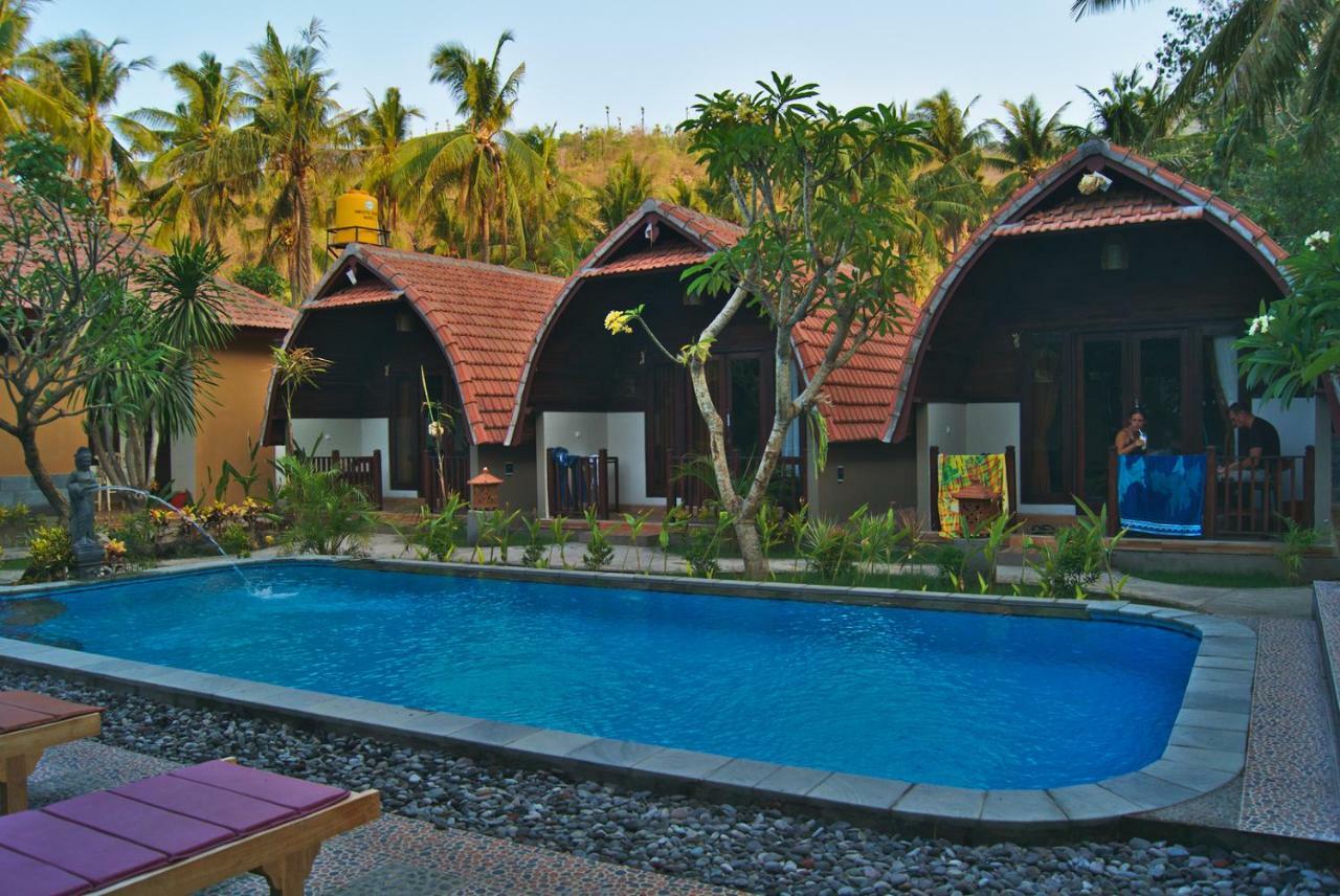 Ghamed Sari Hotel ภายนอก รูปภาพ
