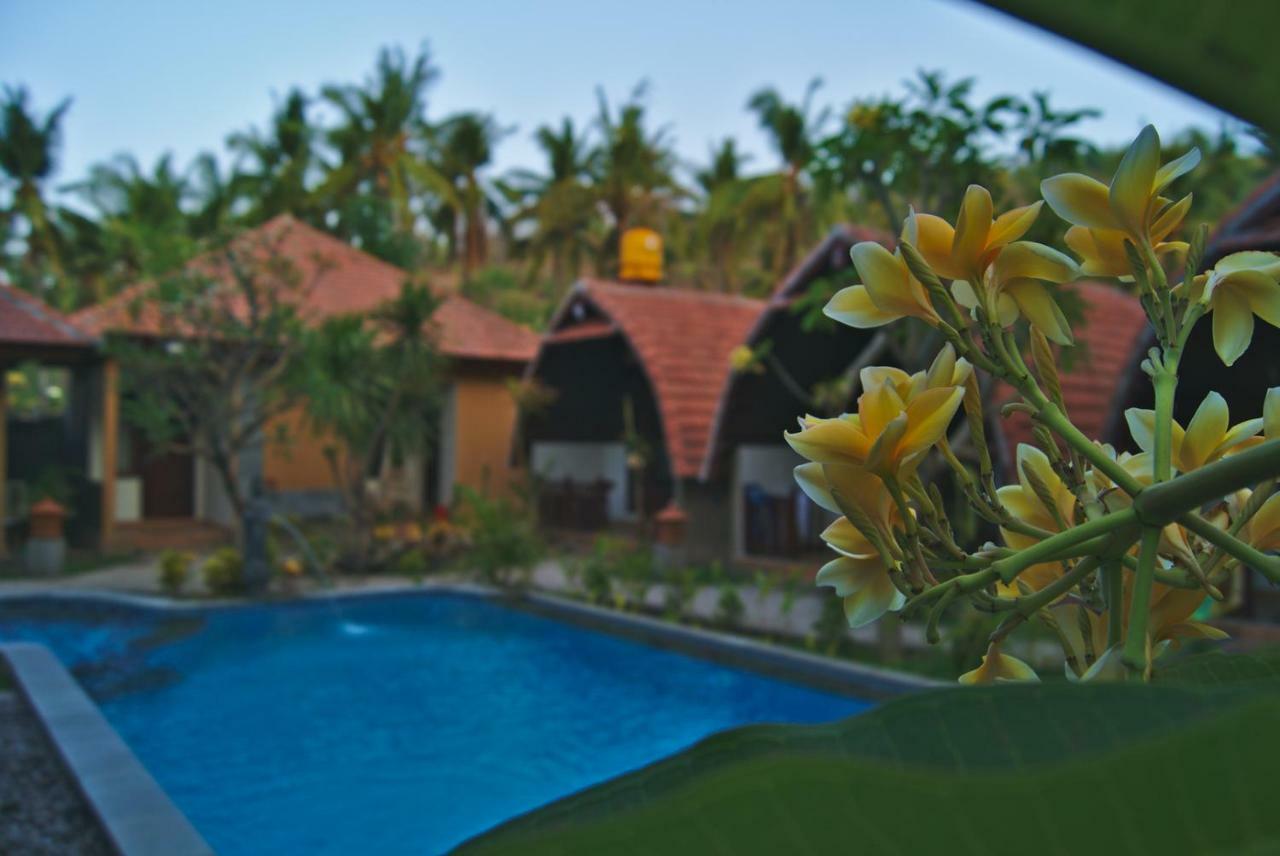 Ghamed Sari Hotel ภายนอก รูปภาพ