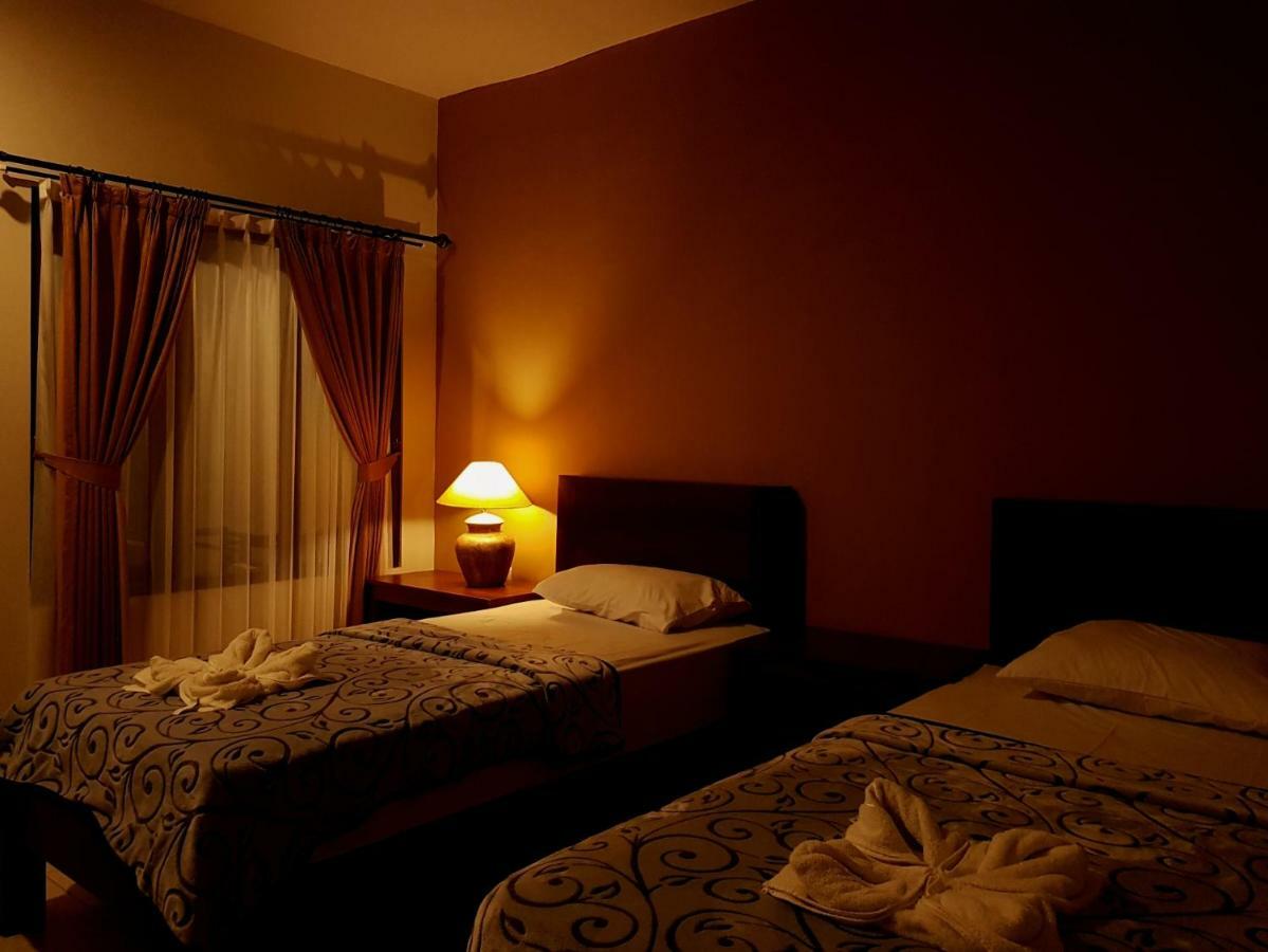 Ghamed Sari Hotel ภายนอก รูปภาพ