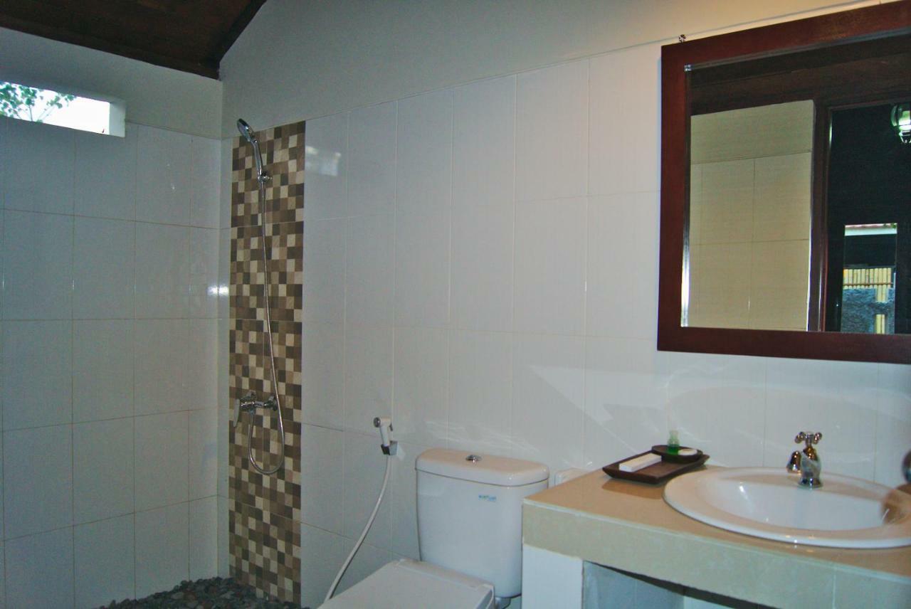 Ghamed Sari Hotel ภายนอก รูปภาพ